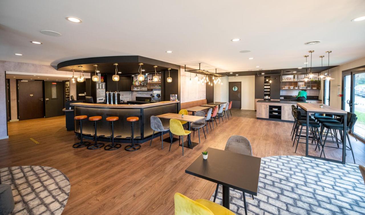 Kyriad Hotel Laval Laval  Esterno foto