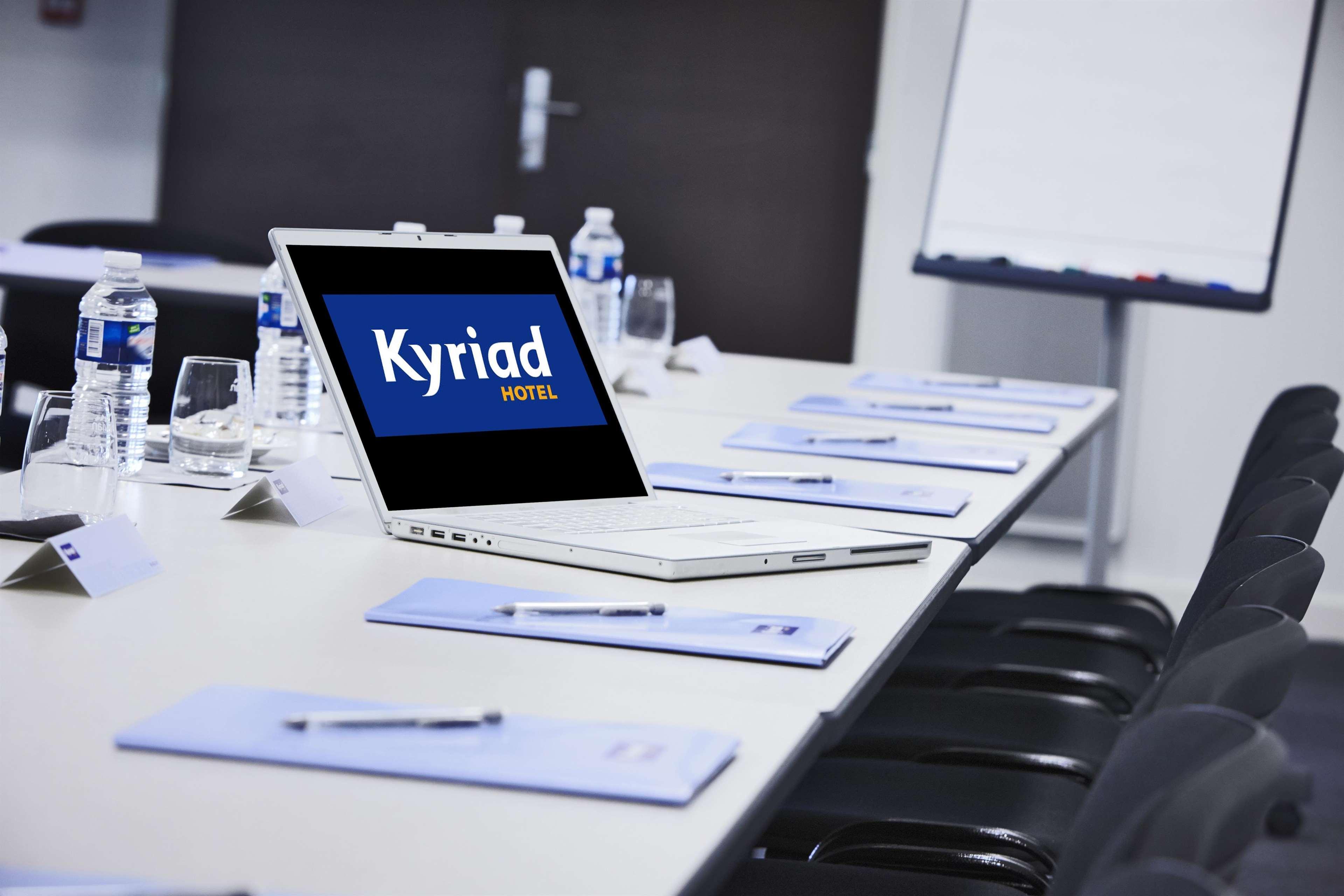 Kyriad Hotel Laval Laval  Esterno foto