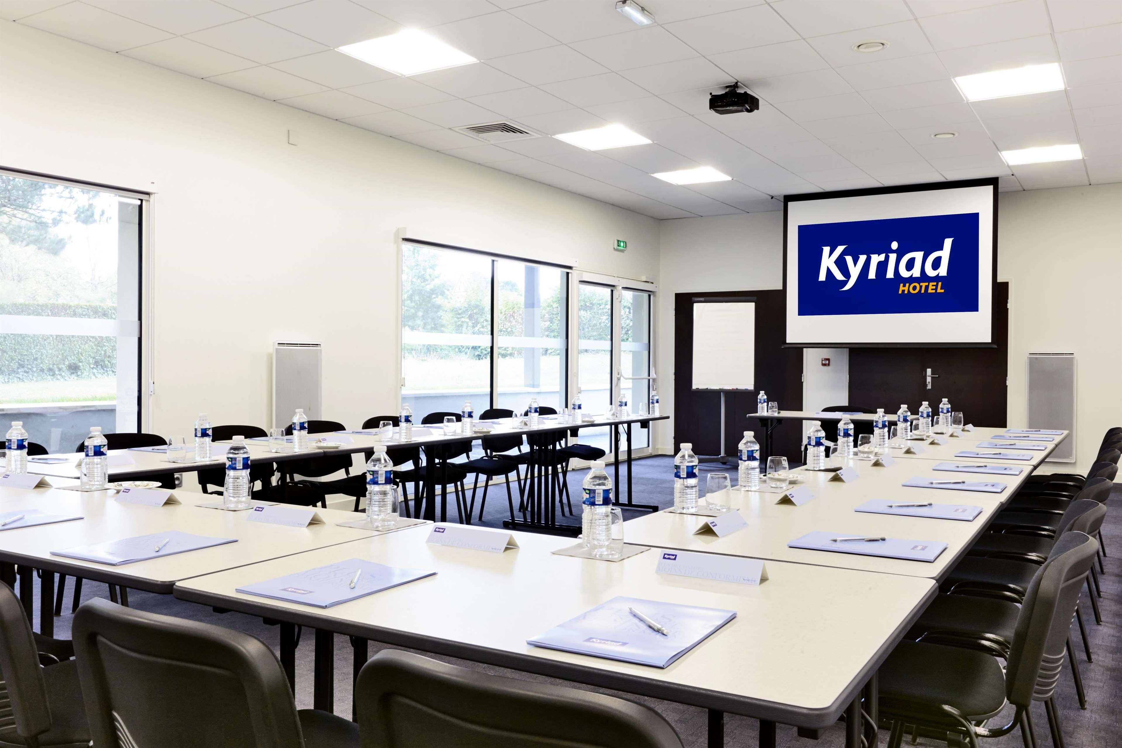 Kyriad Hotel Laval Laval  Esterno foto